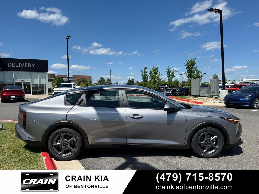 2026 Kia K4 LXS