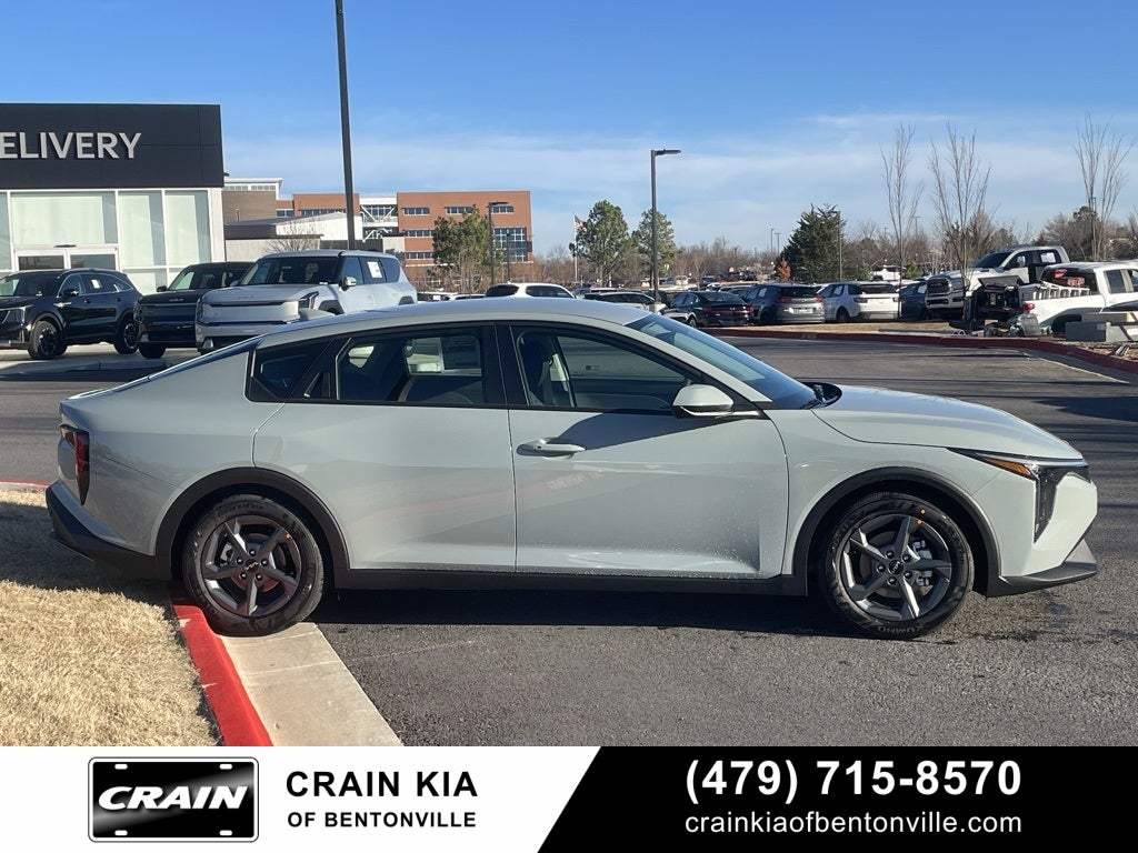 2026 Kia K4 LXS