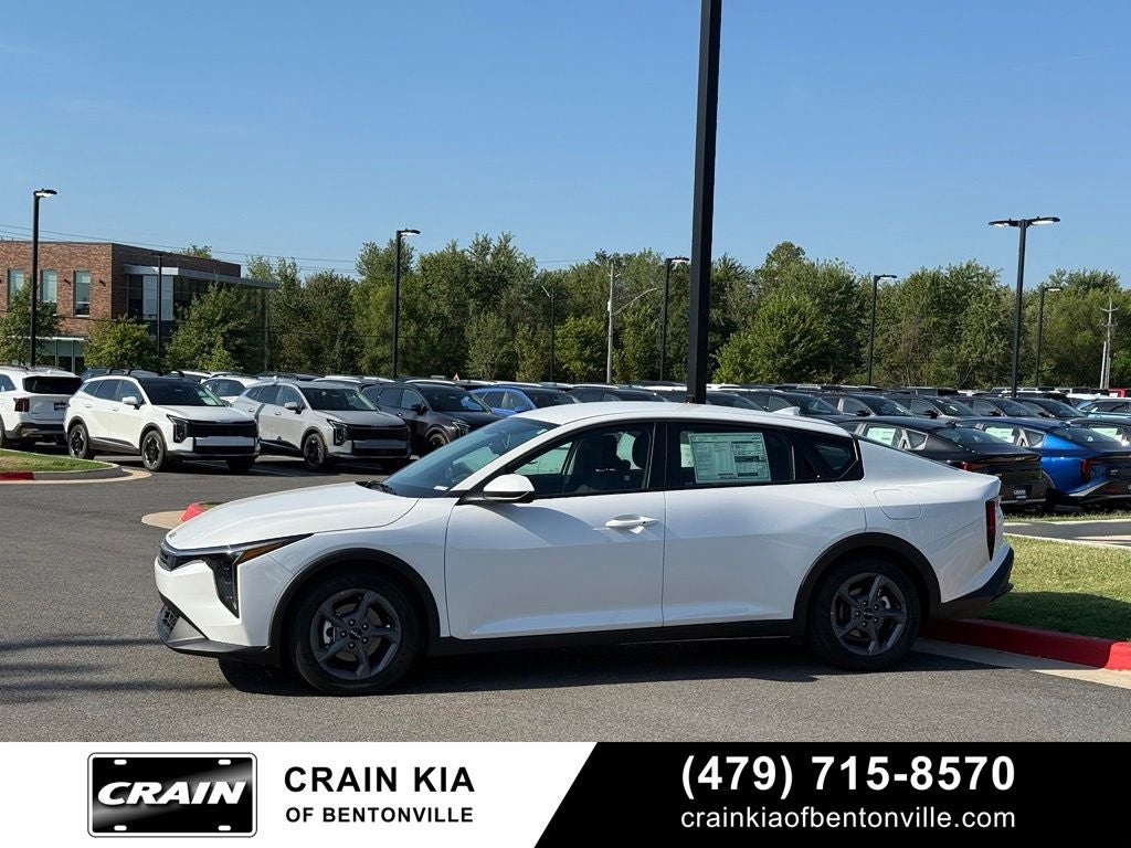2026 Kia K4 LXS