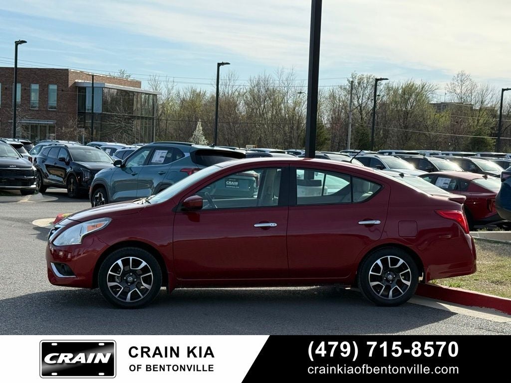 2015 Nissan Versa 1.6 SL