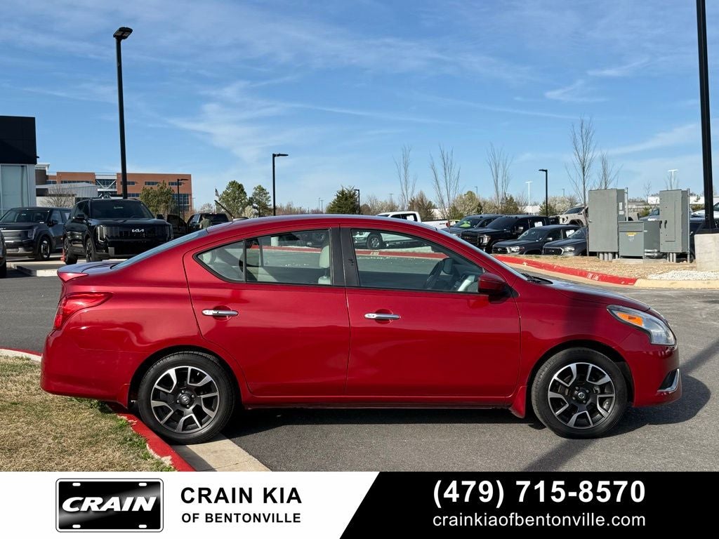 2015 Nissan Versa 1.6 SL