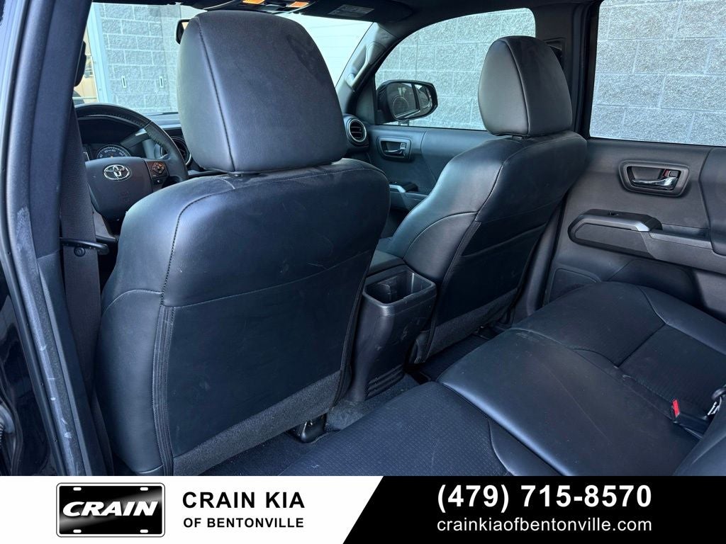 2023 Toyota Tacoma TRD Off-Road V6 - 4WD / SUNROOF / ONE OWNER
