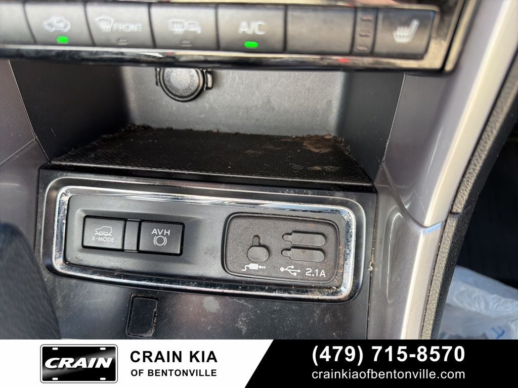 2022 Subaru Ascent Limited - AWD / PANORAMIC SUNROOF / CARFAX ONE OWNER