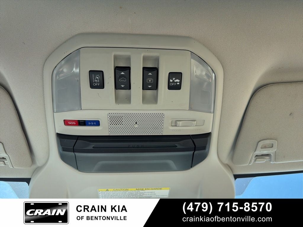 2022 Subaru Ascent Limited - AWD / PANORAMIC SUNROOF / CARFAX ONE OWNER