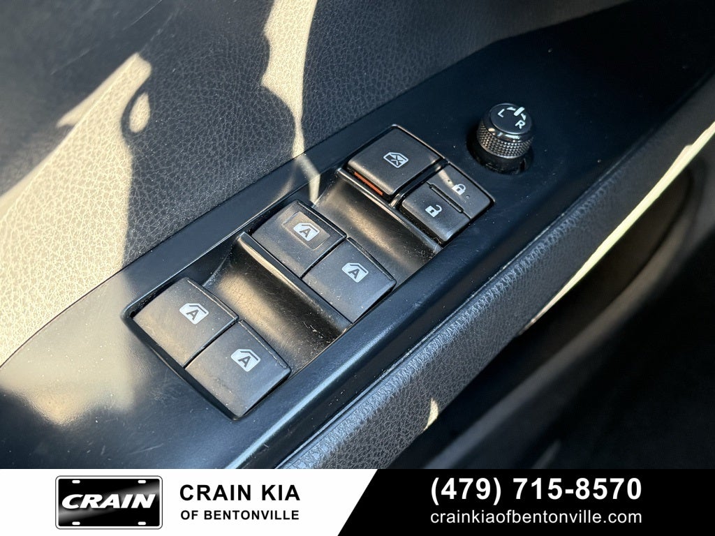 2018 Toyota Camry SE - LEATHER