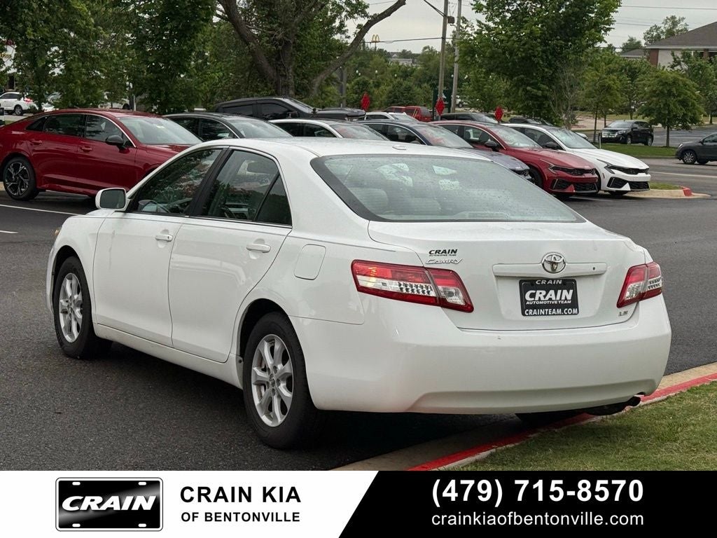 2011 Toyota Camry LE - LEATHER