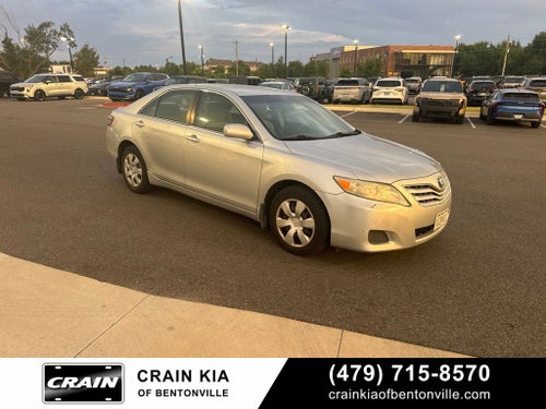 2010 Toyota Camry LE - CLEAN CARFAX