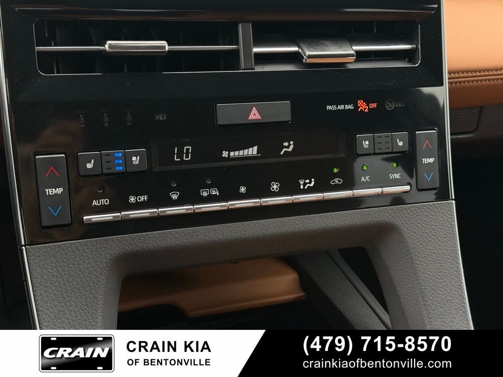 2022 Toyota Avalon Hybrid Limited - SUNROOF / CLEAN CARFAX