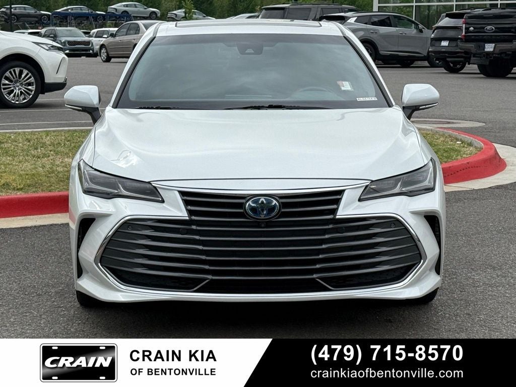2022 Toyota Avalon Hybrid Limited - SUNROOF / CLEAN CARFAX