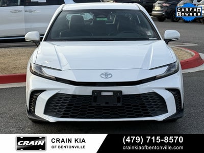 2025 Toyota Camry SE - CLEAN CARFAX / ONE OWNER