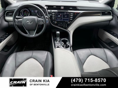 2020 Toyota Camry Hybrid XLE - HYBRID!