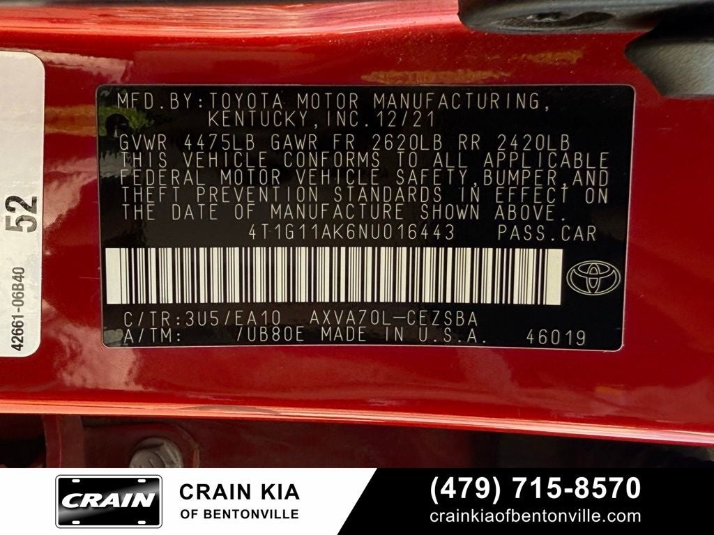 2022 Toyota Camry SE - CLEAN CARFAX / ONE OWNER