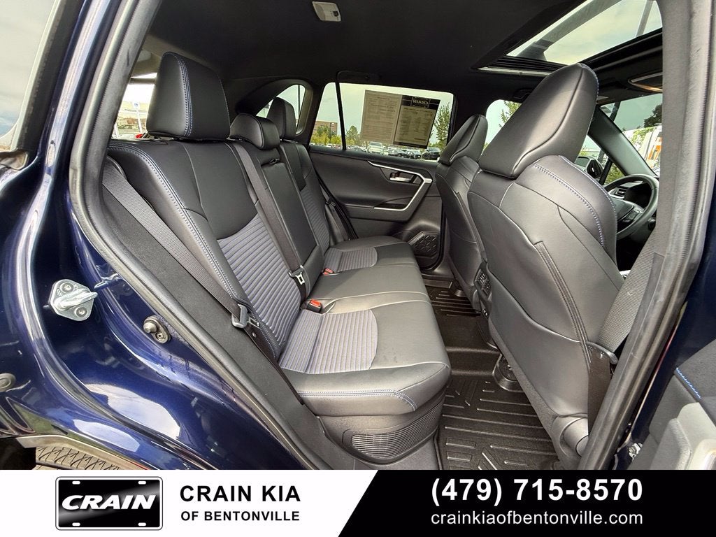 2021 Toyota RAV4 Hybrid XSE - AWD / CLEAN CARFAX / SUNROOF