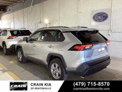2025 Toyota RAV4 Hybrid XLE - AWD / CLEAN CARFAX / ONE OWNER