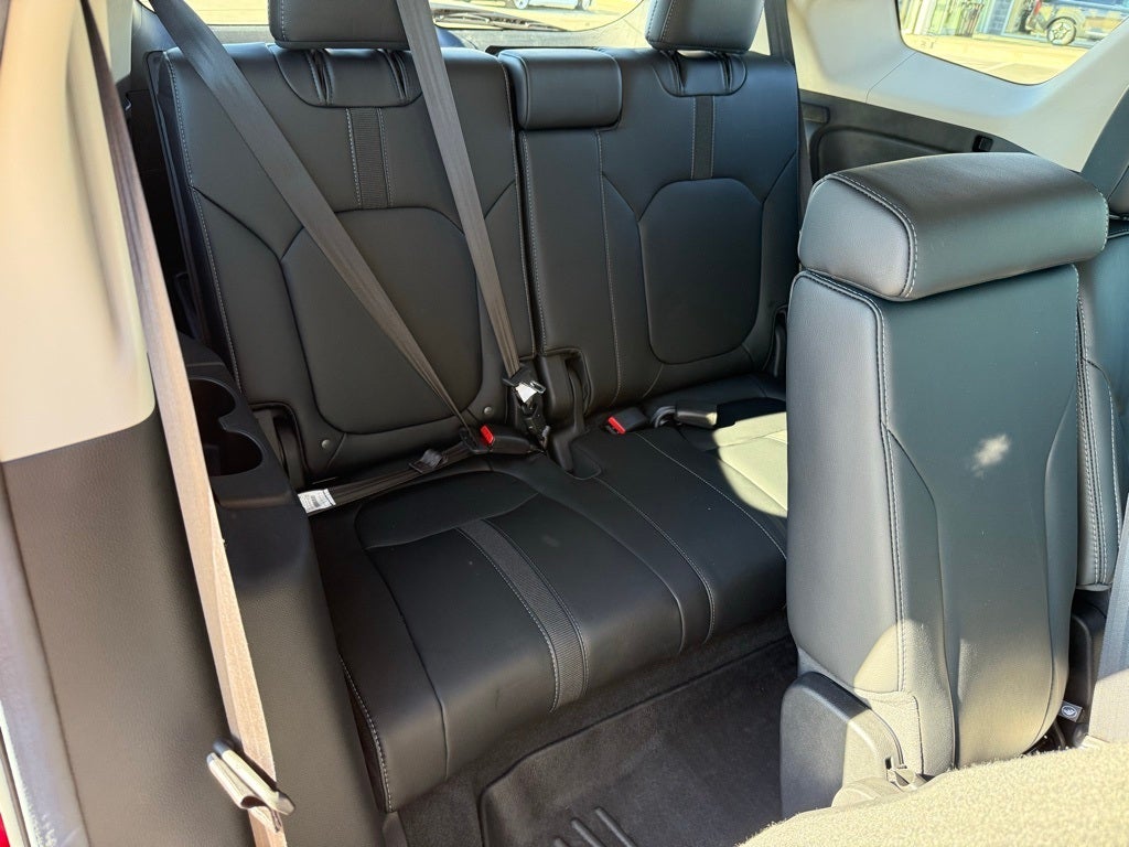 2025 Honda Pilot EX-L - AWD / CLEAN CARFAX / ONE OWNER