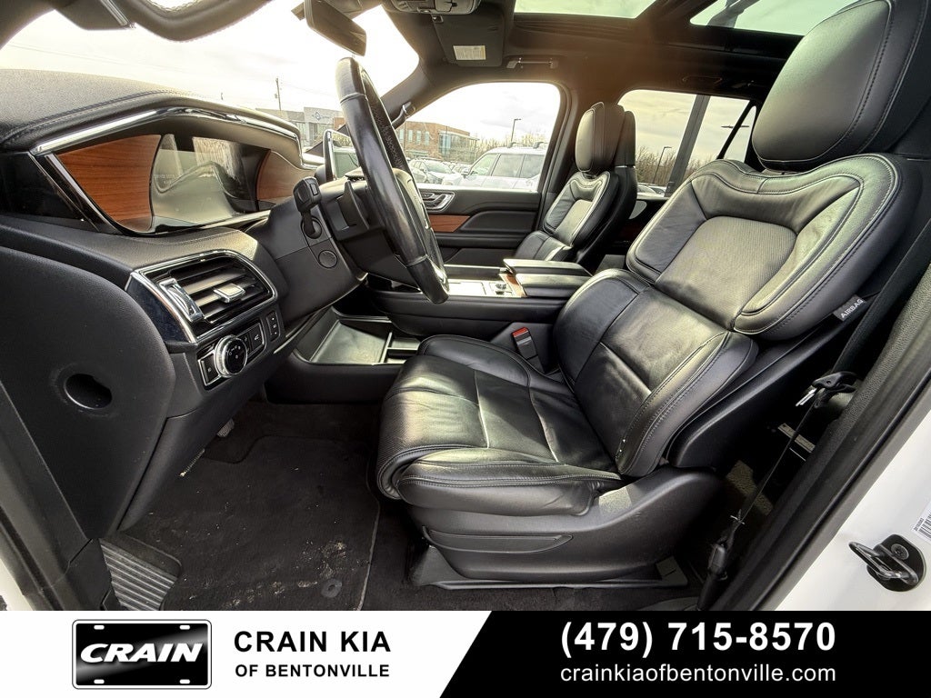 2018 Lincoln Navigator L L Reserve - 4WD / PANORAMIC SUNROOF / CLEAN CARFAX