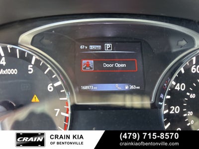 2017 Nissan Pathfinder SL - 4WD / LEATHER / AS-IS DUE TO AGE / MILES