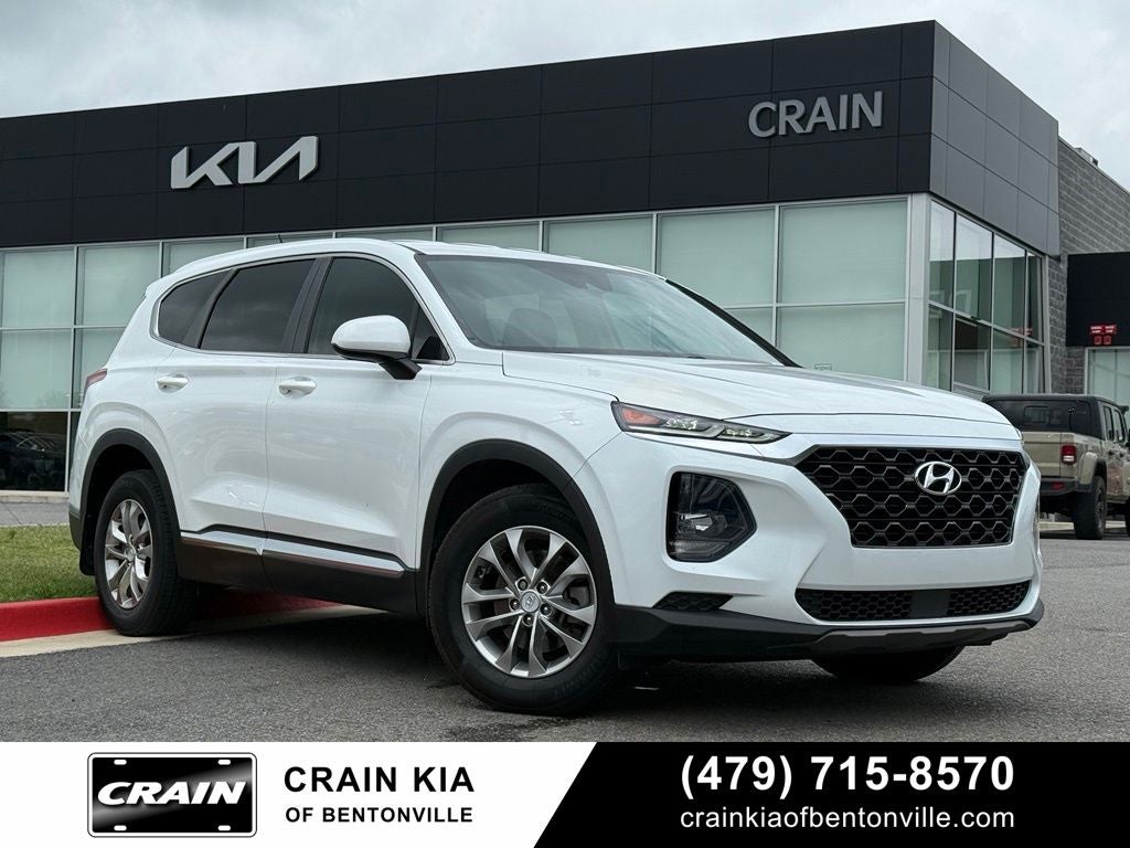 2020 Hyundai Santa Fe SE 2.4's photo
