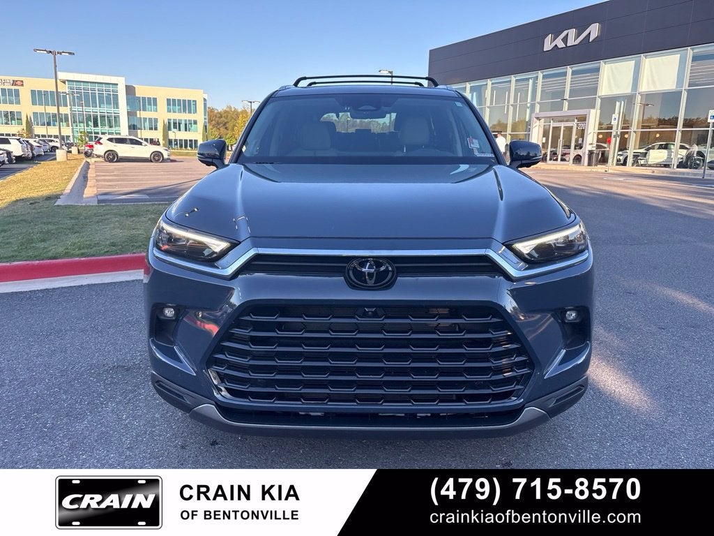 2024 Toyota Grand Highlander Platinum | CARFAX ONE OWNER!