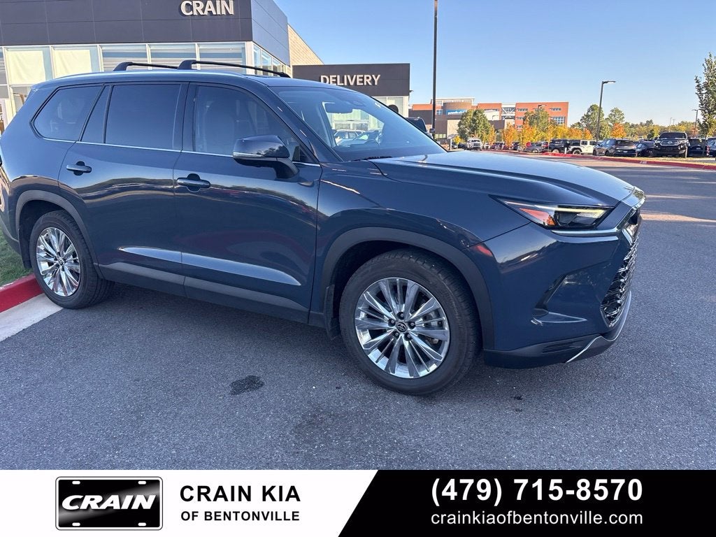 2024 Toyota Grand Highlander Platinum | CARFAX ONE OWNER!