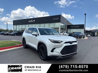 2025 Toyota Grand Highlander Hybrid Limited - AWD / PANORAMIC SUNROOF / CLEAN CARFAX