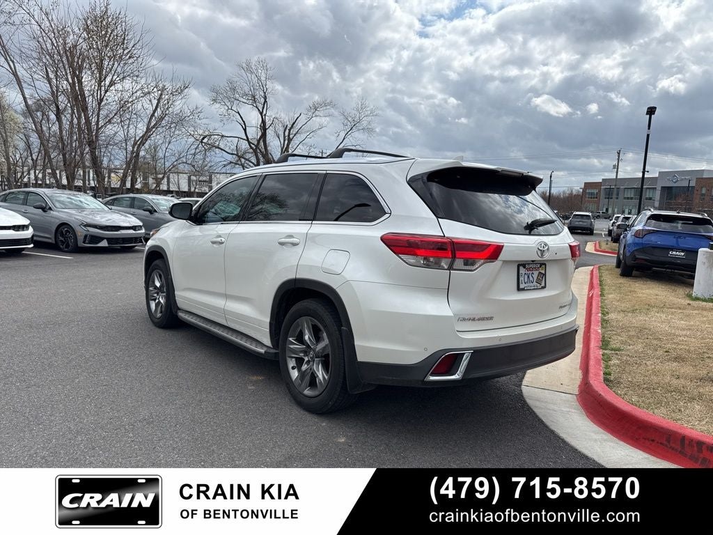 2018 Toyota Highlander Limited Platinum - AWD / PANO ROOF / CAPTAIN'S CHAIRS