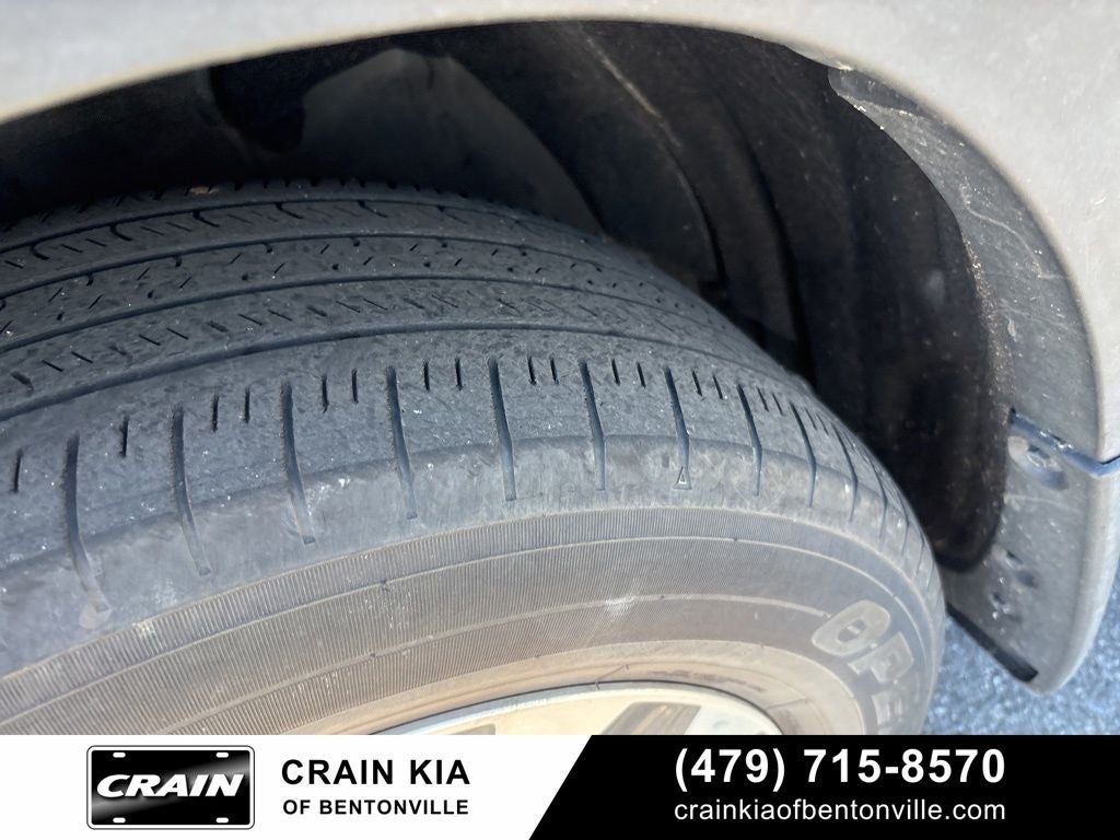 2022 Toyota Highlander XLE - AWD / SUNROOF / CLEAN CARFAX