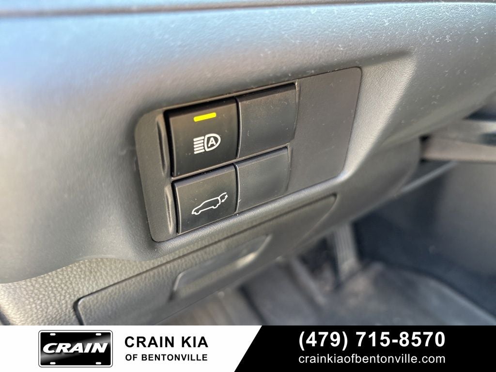 2022 Toyota Highlander XLE - AWD / SUNROOF / CLEAN CARFAX