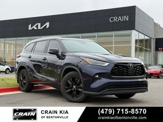 2023 Toyota Highlander XLE - AWD / SUNROOF