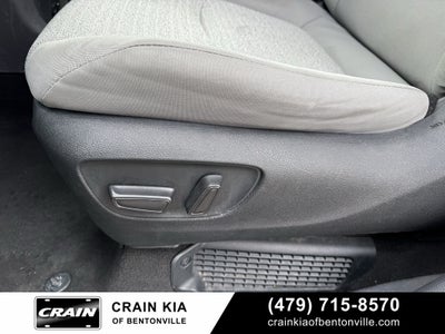 2022 Toyota Sienna LE 8 Passenger - CLEAN CARFAX