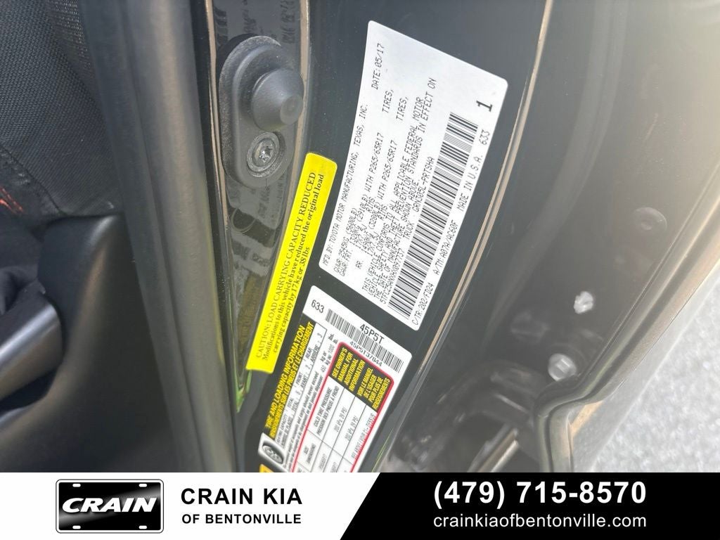 2017 Toyota Tacoma TRD Sport V6 - 4WD