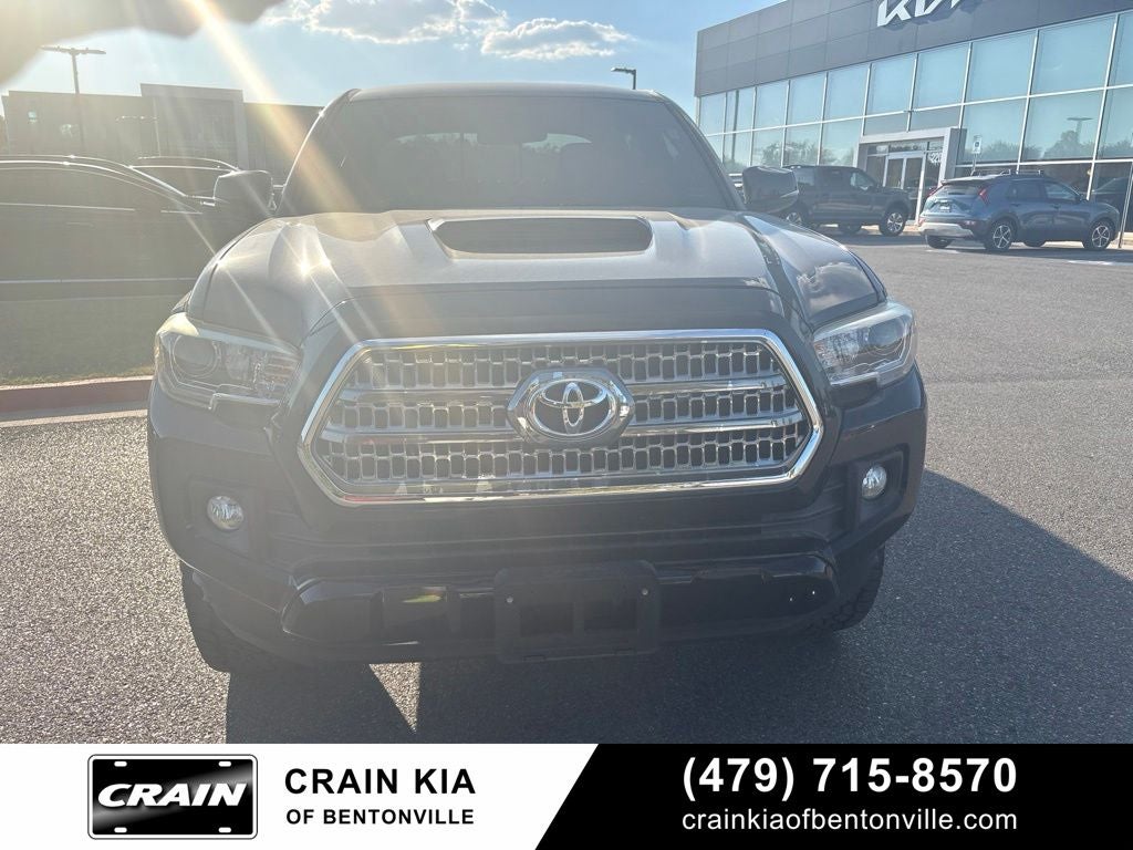2017 Toyota Tacoma TRD Sport V6 - 4WD