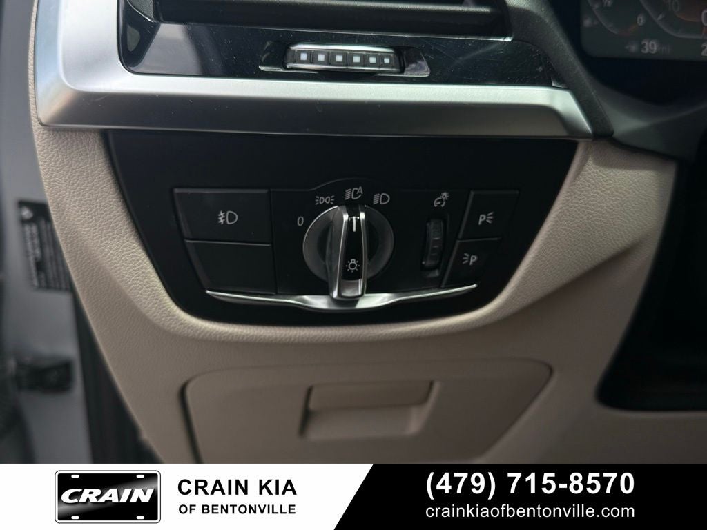 2021 BMW X3 xDrive30i - AWD / PANORAMIC SUNROOF / CLEAN CARFAX