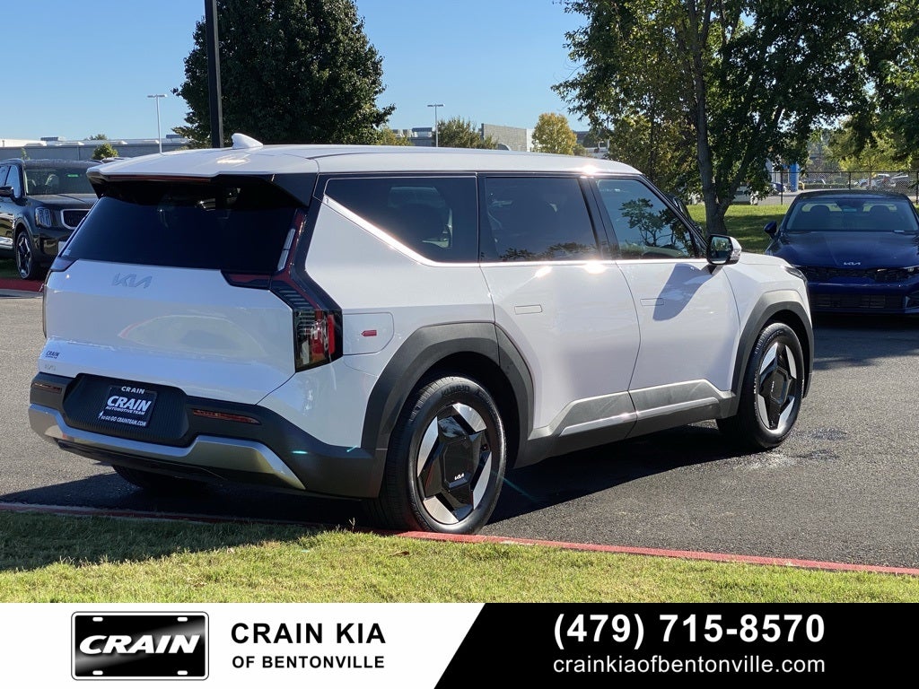 2026 Kia EV9 Light Long Range