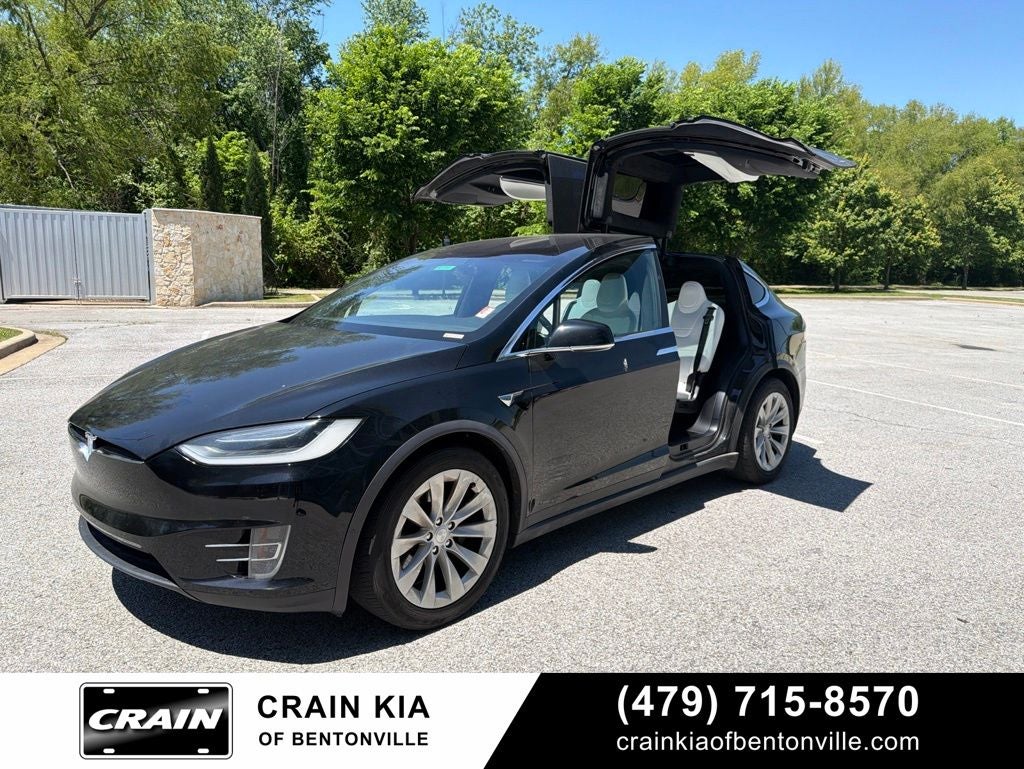2017 Tesla Model X 75D - AWD / CLEAN CARFAX