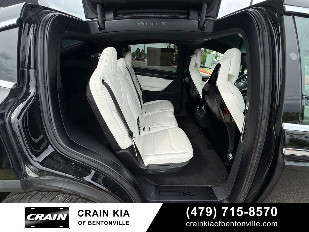 2017 Tesla Model X 75D - AWD / CLEAN CARFAX