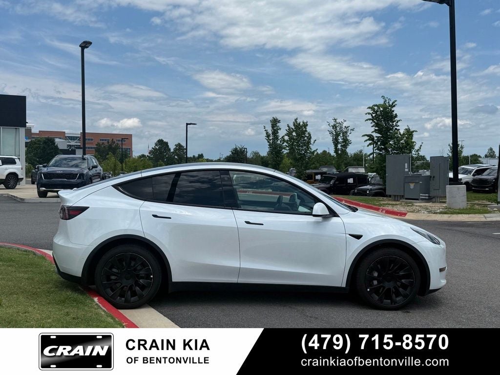 2021 Tesla Model Y Long Range - AWD / CLEAN CARFAX / ONE OWNER