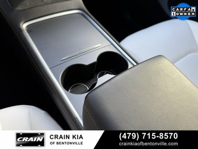 2023 Tesla Model Y Long Range - AWD / 3RD ROW / CLEAN CARFAX / 1 OWNER