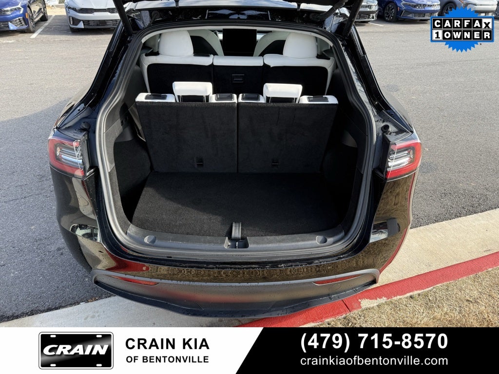 2023 Tesla Model Y Long Range - AWD / 3RD ROW / CLEAN CARFAX / 1 OWNER