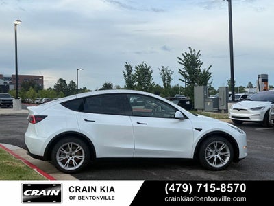 2023 Tesla Model Y Long Range - AWD / CLEAN CARFAX / ONE OWNER