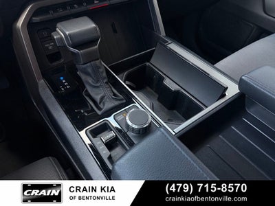 2025 Toyota Sequoia SR5 - 4WD / SUNROOF / CLEAN CARFAX / ONE OWNER