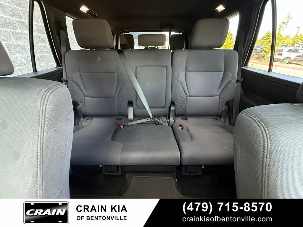 2025 Toyota Sequoia SR5 - 4WD / SUNROOF / CLEAN CARFAX / ONE OWNER