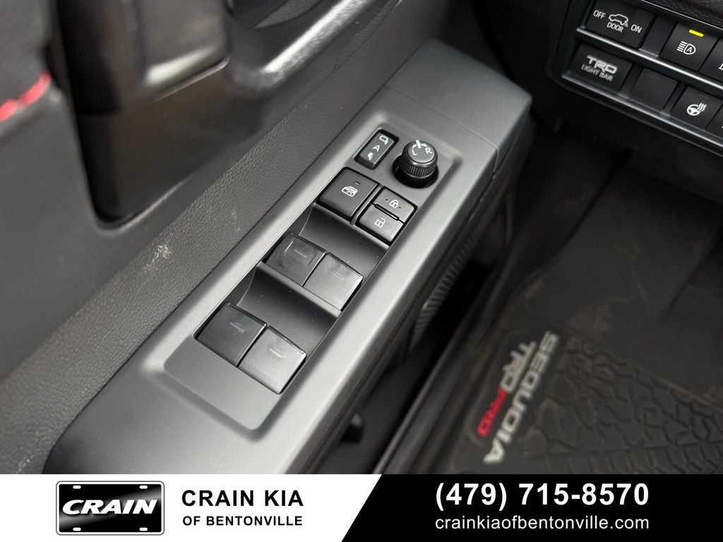 2025 Toyota Sequoia TRD Pro - 4WD / PANORAMIC SUNROOF / ONE OWNER