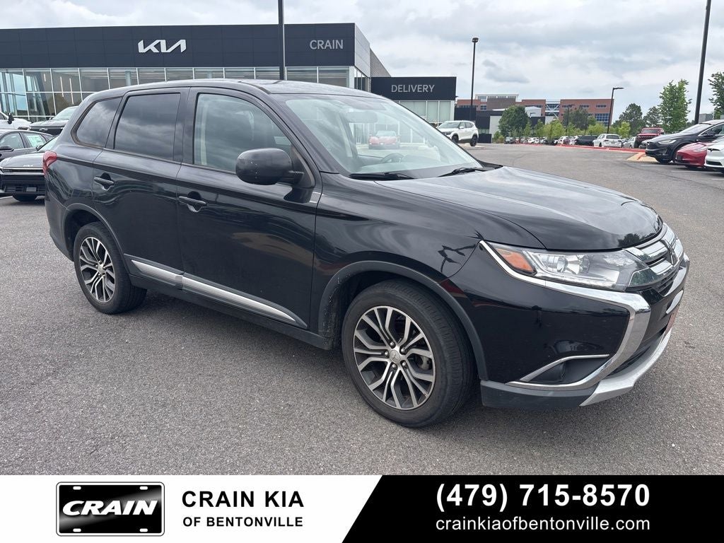 2018 Mitsubishi Outlander's photo