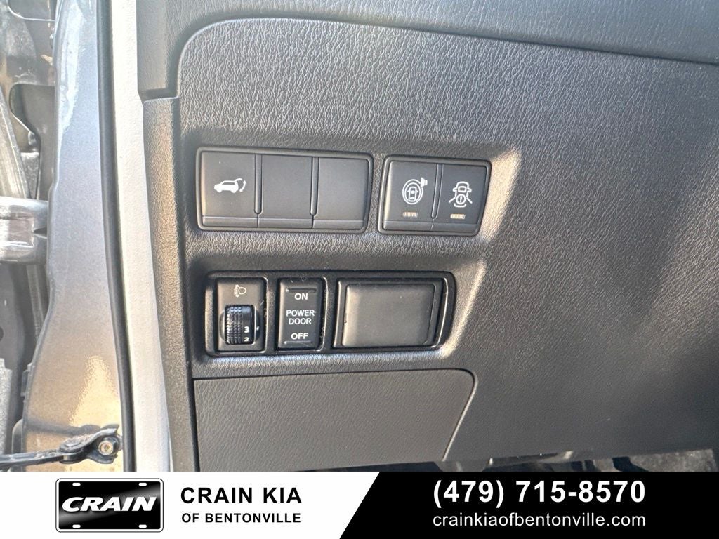 2019 Nissan Armada SL - 4WD / SUNROOF / CLEAN CARFAX