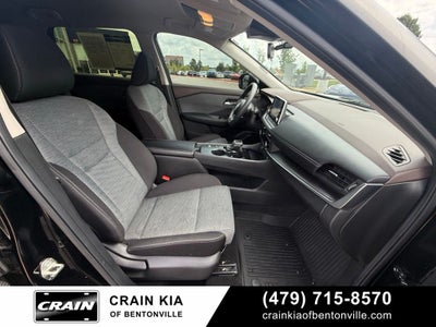 2023 Nissan Rogue SV - CLEAN CARFAX / ONE OWNER