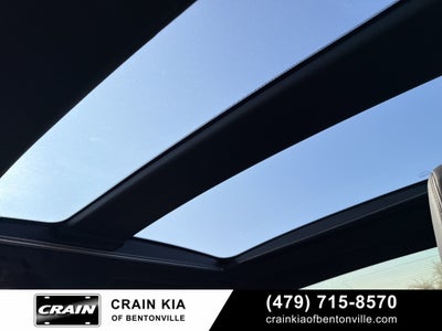 2023 Toyota Crown Limited - AWD / PANORAMIC SUNROOF