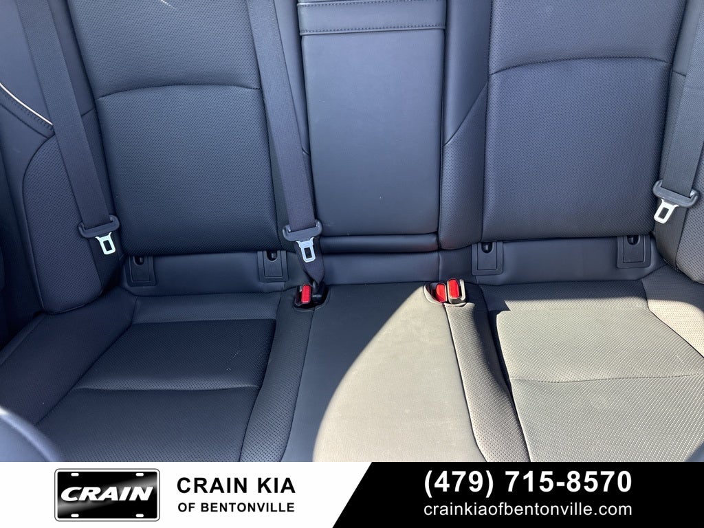 2023 Toyota Crown Limited - AWD / PANORAMIC SUNROOF