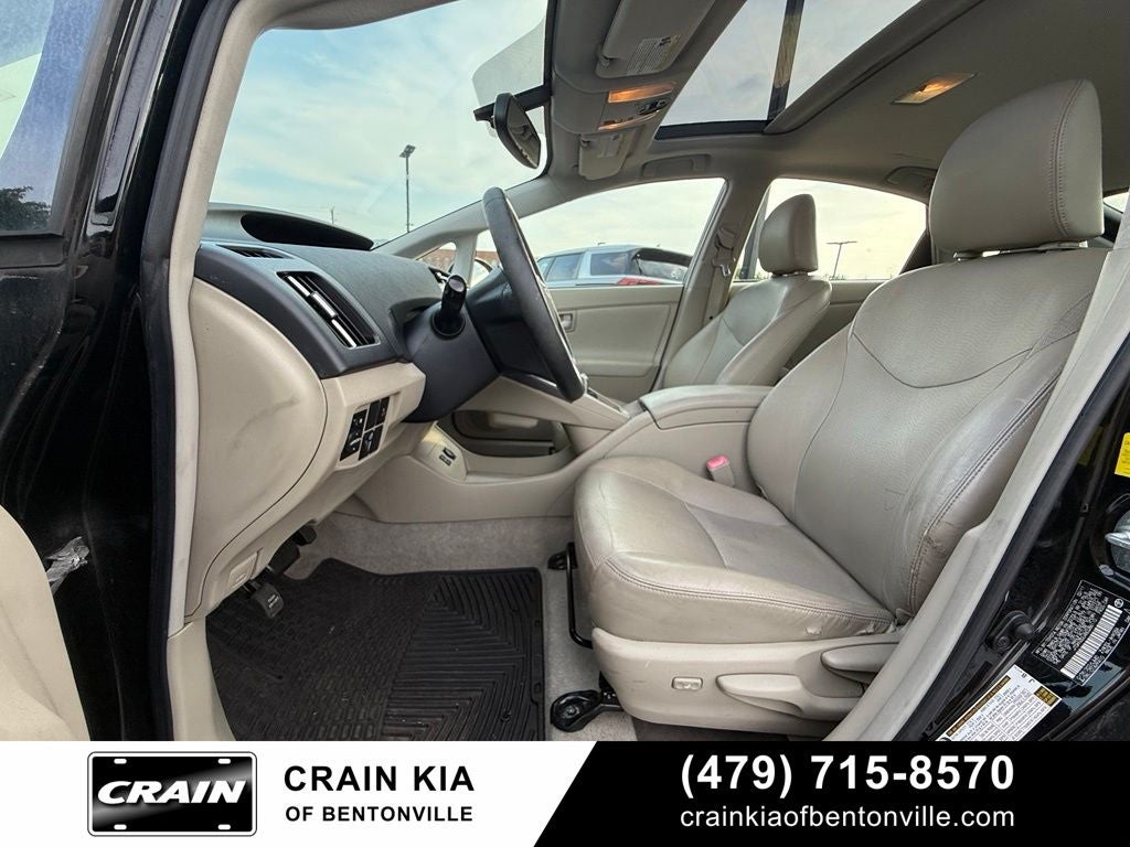 2011 Toyota Prius Four - SUNROOF / SOLAR PANEL ROOF
