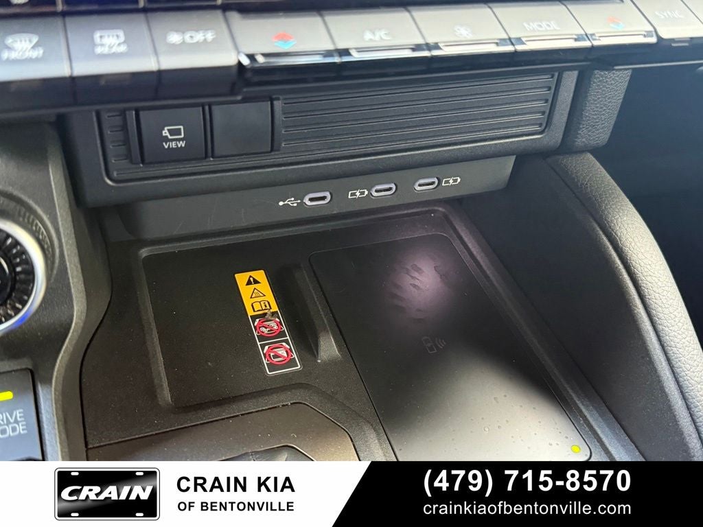 2024 Toyota Land Cruiser Base - 4WD / SUNROOF / ONE OWNER
